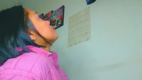 Snapshot of samary_thomas chatting on 18, 6, 2026 samary thomas online show from 18, 6, 2026