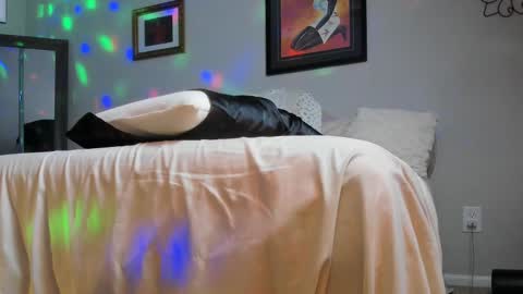 Yaya online show from 8, 2, 2025