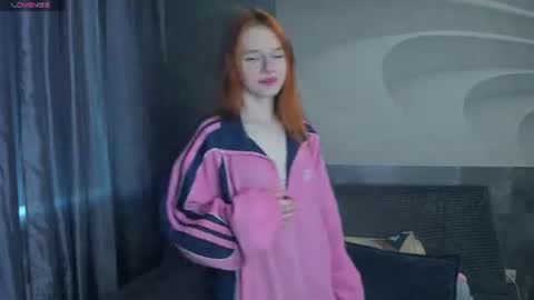 Snapshot of samkelker chatting on 9, 7, 2026 Mozelle online show from 9, 7, 2026