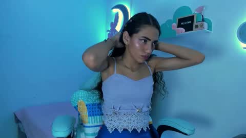 Snapshot of sammanta_18 chatting on 17, 11, 2025 Samantha online show from 17, 11, 2025