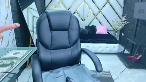 Luisa online show from 28, 11, 2025