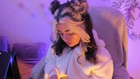 Snapshot of sammysammy_ chatting on 5, 12, 2024   online show from 5, 12, 2024