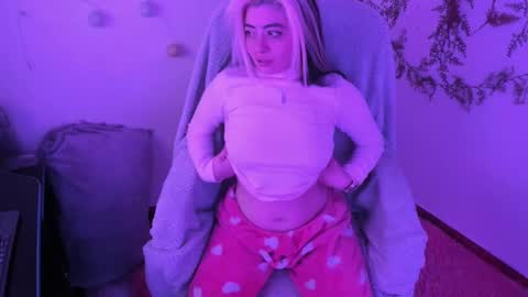 Snapshot of sammysammy_ chatting on 5, 1, 2025   online show from 5, 1, 2025