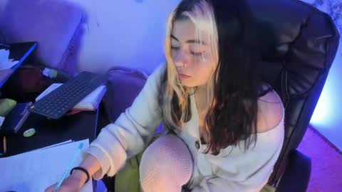 Snapshot of sammysammy_ chatting on 11, 2, 2025   online show from 11, 2, 2025