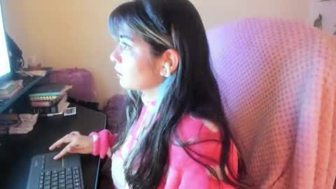 Snapshot of sammysammy_ chatting on 5, 10, 2025   online show from 5, 10, 2025