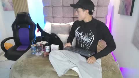 Snapshot of samu_foxxx chatting on 15, 5, 2026 SAMU online show from 15, 5, 2026