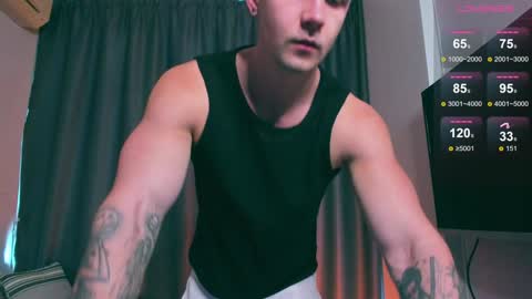 Snapshot of samuel_andrew chatting on 5, 2, 2025 Samuel online show from 5, 2, 2025