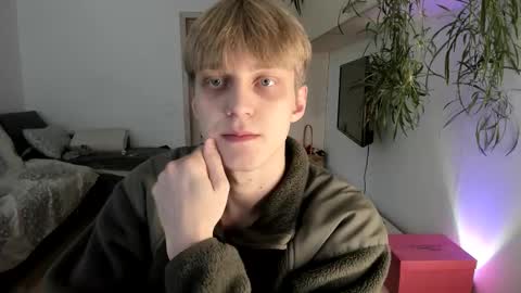 Sam online show from 2, 10, 2025