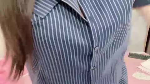 sanami_sian_ online show from 17, 9, 2025