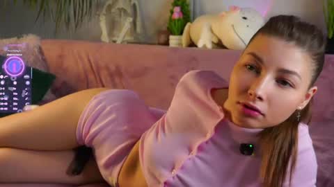 Emma  online show from 9, 4, 2026