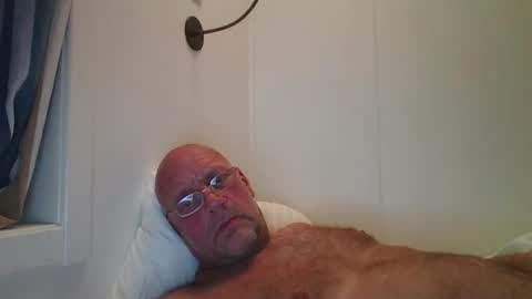 sandnesrune523 online show from 16, 10, 2025