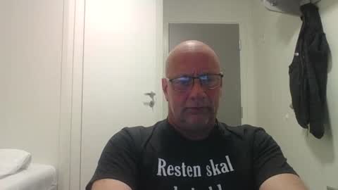 Snapshot of sandnesrune523 chatting on 14, 4, 2026 sandnesrune523 online show from 14, 4, 2026