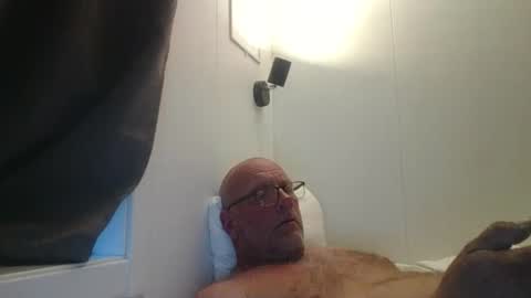 Snapshot of sandnesrune523 chatting on 17, 4, 2026 sandnesrune523 online show from 17, 4, 2026