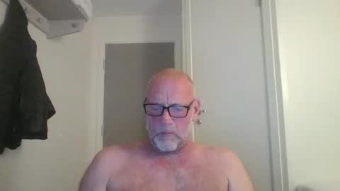 Snapshot of sandnesrune523 chatting on 14, 5, 2026 sandnesrune523 online show from 14, 5, 2026