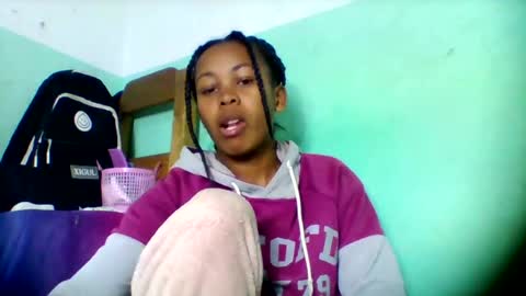 sandra1253099 online show from 10, 7, 2026