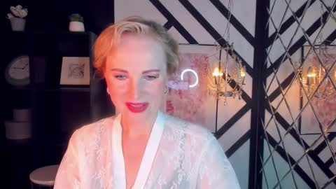 Sandra online show from 24, 2, 2025