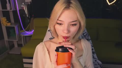 Snapshot of sandraboyl chatting on 11, 1, 2025 Sandy online show from 11, 1, 2025