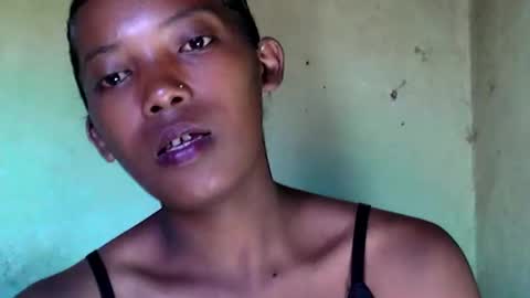 Snapshot of sandrine718 chatting on 9, 2, 2026 sandrine718 online show from 9, 2, 2026