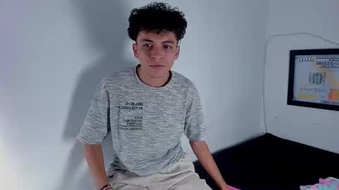 Snapshot of sandy_straw chatting on 20, 3, 2026 sandy_straw online show from 20, 3, 2026