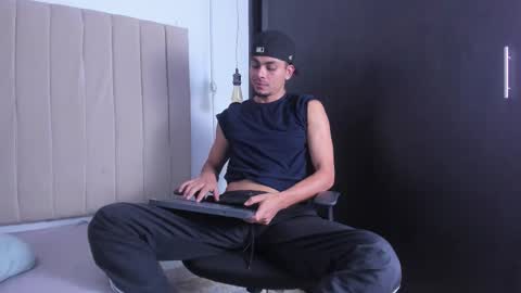 Snapshot of sanji_motion chatting on 12, 3, 2026 Santi online show from 12, 3, 2026