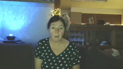 sanroom online show from 16, 12, 2025