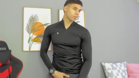 Maximo Santana online show from 27, 5, 2026