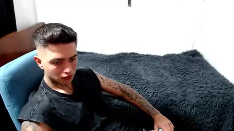 santi_ss online show from 10, 10, 2025