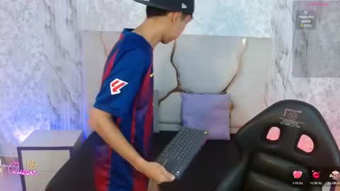 santi_tay online show from 11, 6, 2026