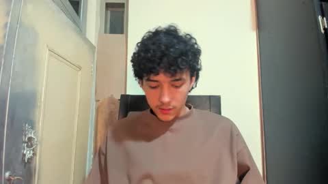 santi_twink19 online show from 29, 11, 2025