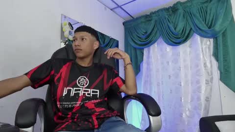 Snapshot of santiago_boyy chatting on 11, 3, 2025 Thiago online show from 11, 3, 2025