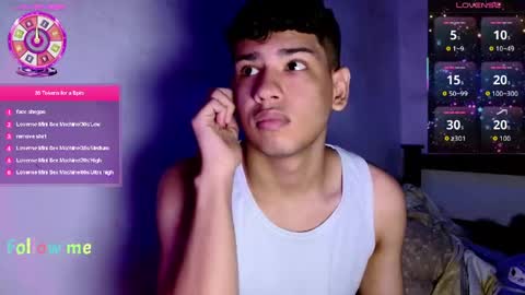Snapshot of santiago_foxx chatting on 23, 5, 2026 santi online show from 23, 5, 2026