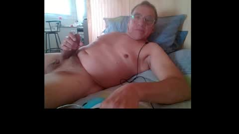 Snapshot of santiago_n chatting on 22, 4, 2026 santiago_n online show from 22, 4, 2026