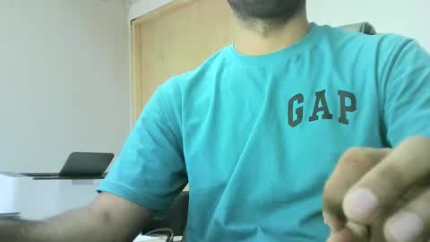 Snapshot of santiagooficial18 chatting on 3, 1, 2025 Santiago online show from 3, 1, 2025