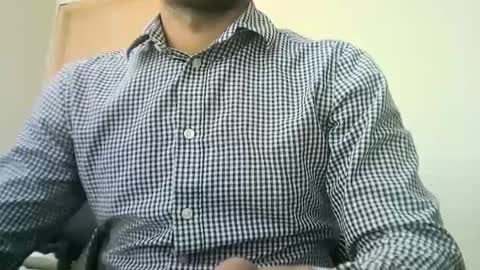 Snapshot of santiagooficial18 chatting on 20, 2, 2025 Santiago online show from 20, 2, 2025