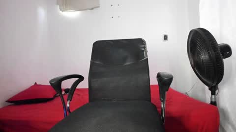 Julius Novachrono  online show from 31, 1, 2025