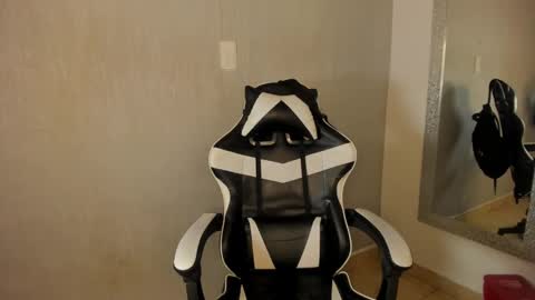 Julius Novachrono  online show from 12, 11, 2025