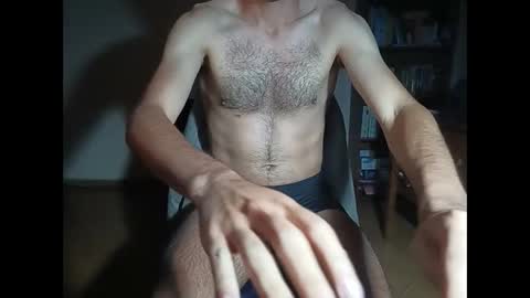 Santiago online show from 4, 3, 2025