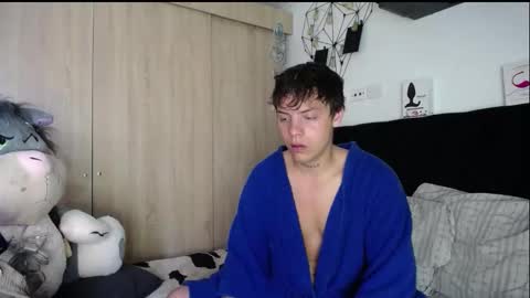 Santii online show from 6, 11, 2025