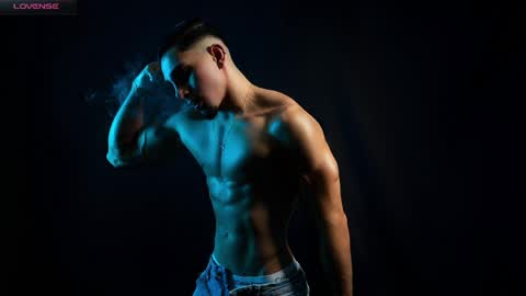 Santiago Seans online show from 7, 4, 2026