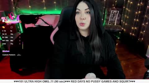 Snapshot of santos_liah chatting on 5, 3, 2025 Liah Santos online show from 5, 3, 2025