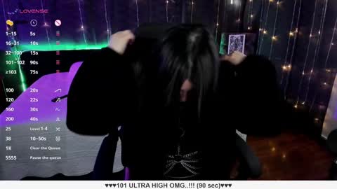 Snapshot of santos_liah chatting on 11, 3, 2025 Liah Santos online show from 11, 3, 2025