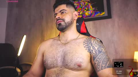 santiago online show from 10, 4, 2026