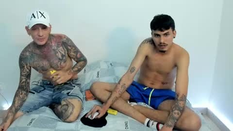 santy_of1 online show from 24, 4, 2026