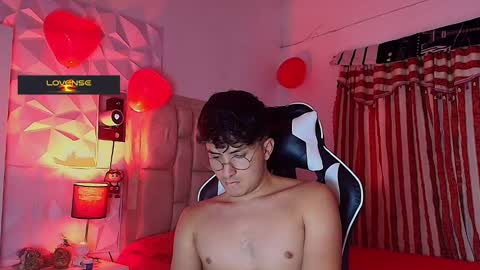 Santyago online show from 6, 3, 2025