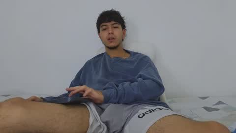 Snapshot of santybig18 chatting on 8, 2, 2025 santybig18 online show from 8, 2, 2025