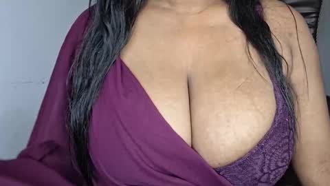 Snapshot of sanvi13 chatting on 19, 1, 2026 sanvi13 online show from 19, 1, 2026