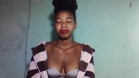 sanyah0123 online show from 23, 12, 2025