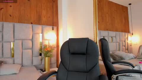 Snapshot of saori_newman chatting on 16, 9, 2025 Saori online show from 16, 9, 2025