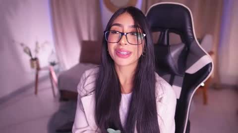 Sara  online show from 11, 2, 2025