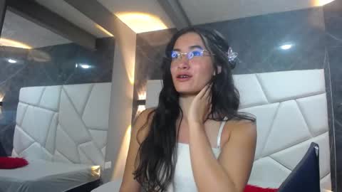 Sara online show from 10, 5, 2026